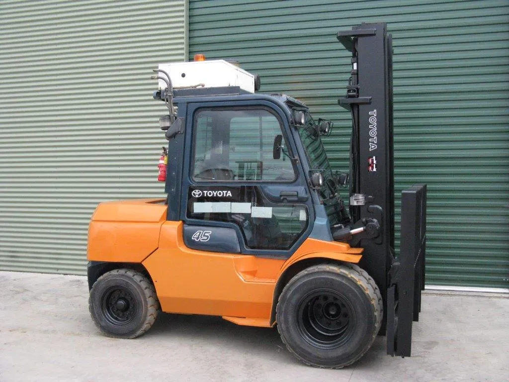 2nd hand forklifts for sale warwick